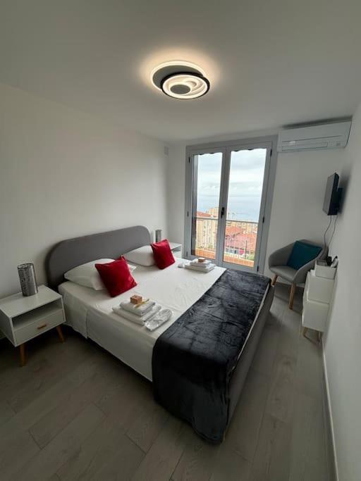 Confort & Parking Apartment Beausoleil