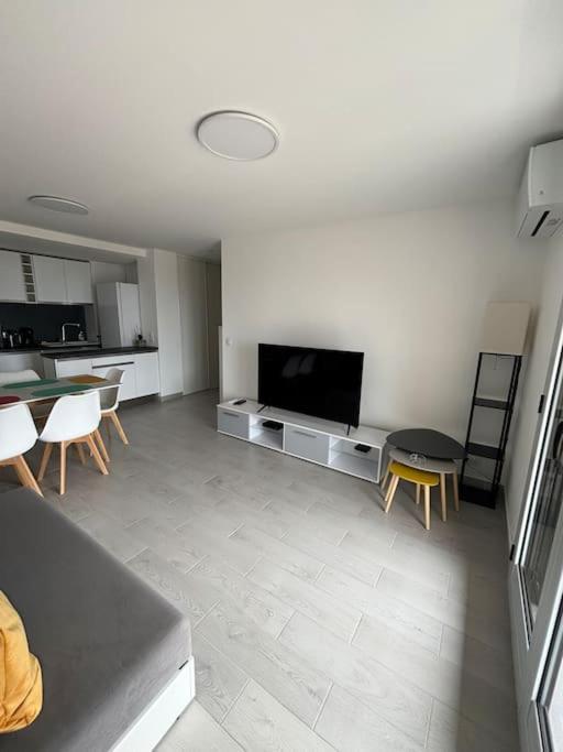 Apartment Confort & Parking Beausoleil